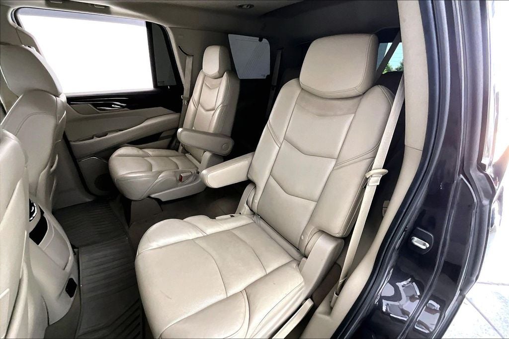 2017 Cadillac Escalade Luxury