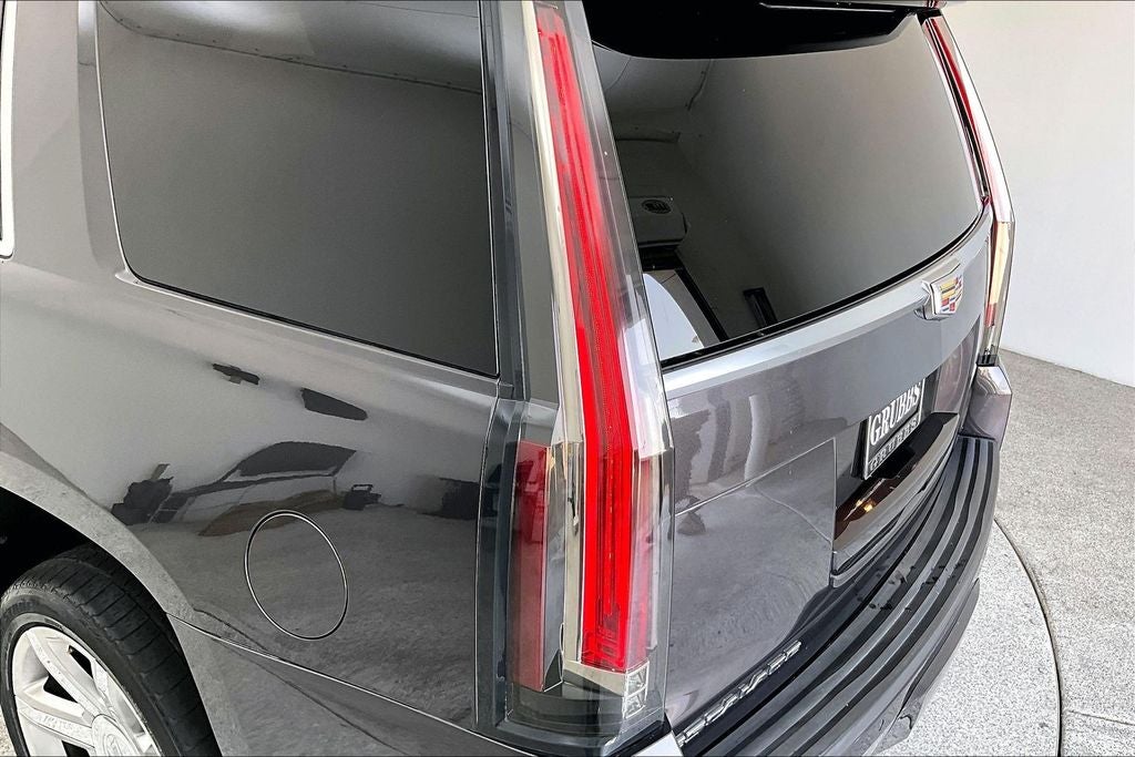 2017 Cadillac Escalade Luxury