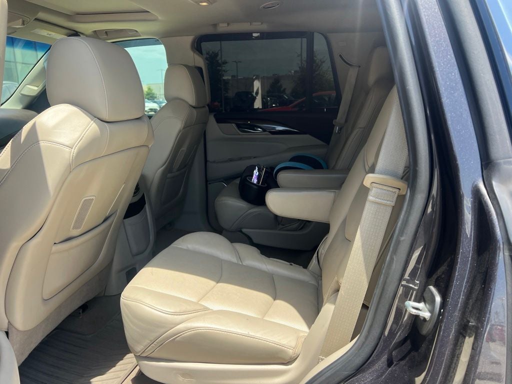 2017 Cadillac Escalade Luxury