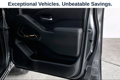 2023 Nissan Frontier SV