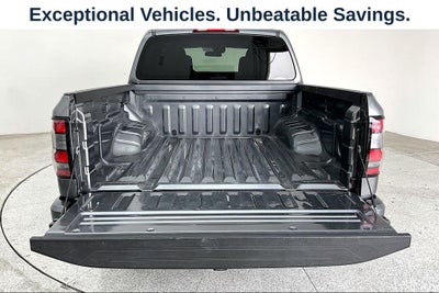 2023 Nissan Frontier SV