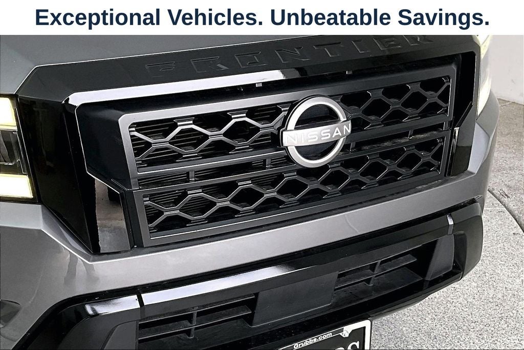 2023 Nissan Frontier SV