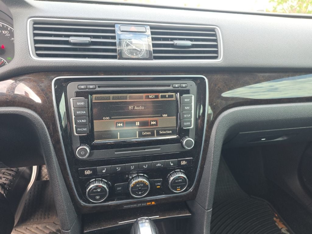 2014 Volkswagen Passat TDI SEL Premium