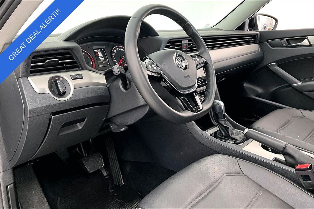 2022 Volkswagen Passat 2.0T SE