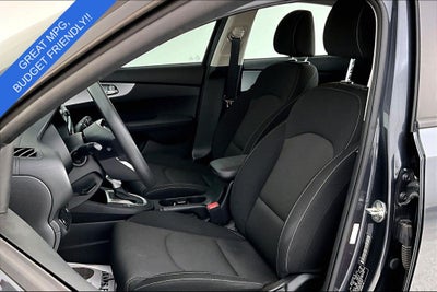 2023 Kia Forte LX