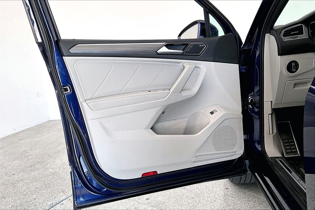2024 Volkswagen Tiguan 2.0T SEL R-Line