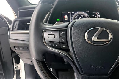 2020 Lexus ES 300h Ultra Luxury
