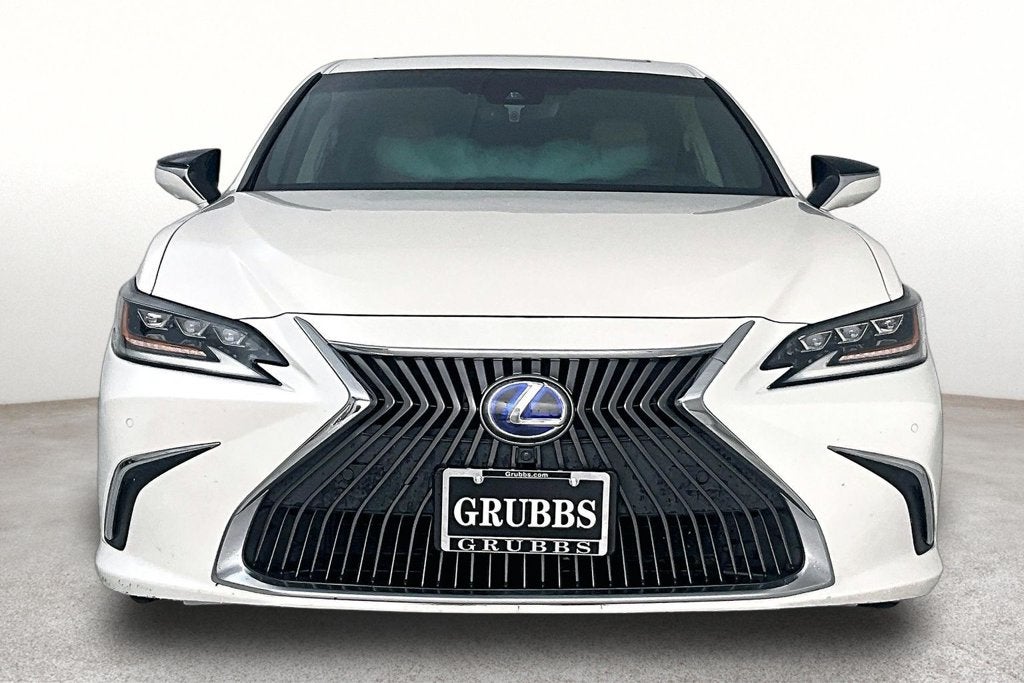 2020 Lexus ES 300h Ultra Luxury