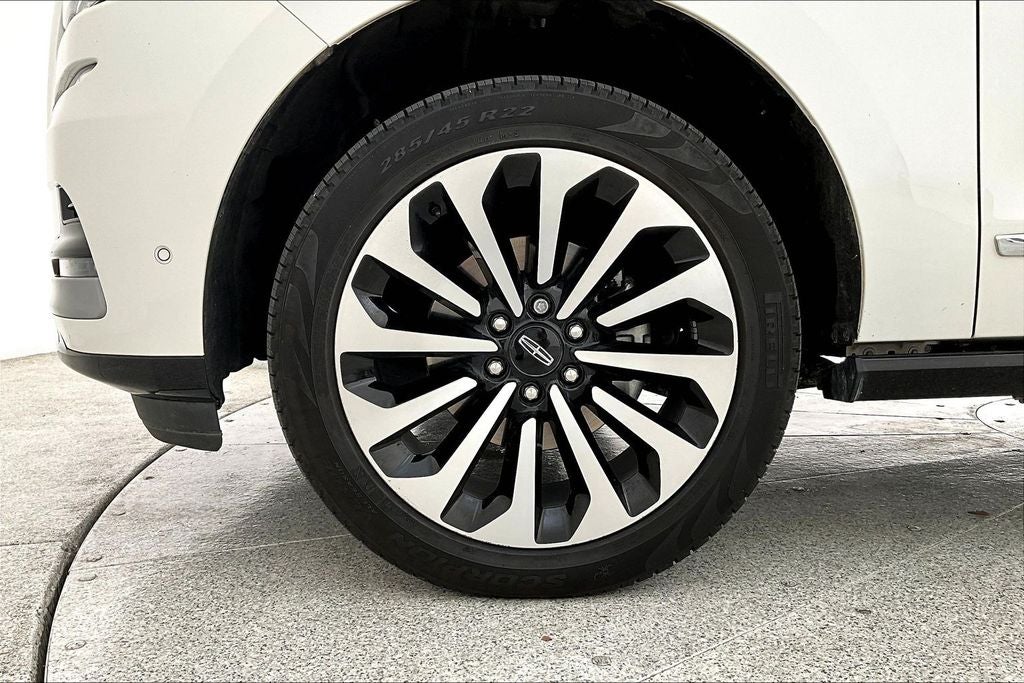 2024 Lincoln Navigator L Reserve