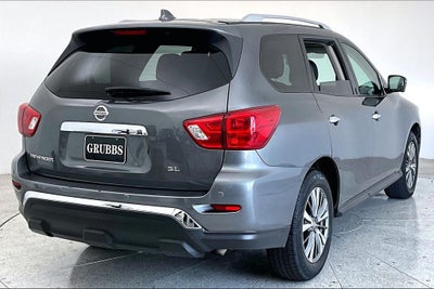 2019 Nissan Pathfinder SL