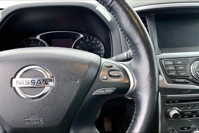 2019 Nissan Pathfinder SL