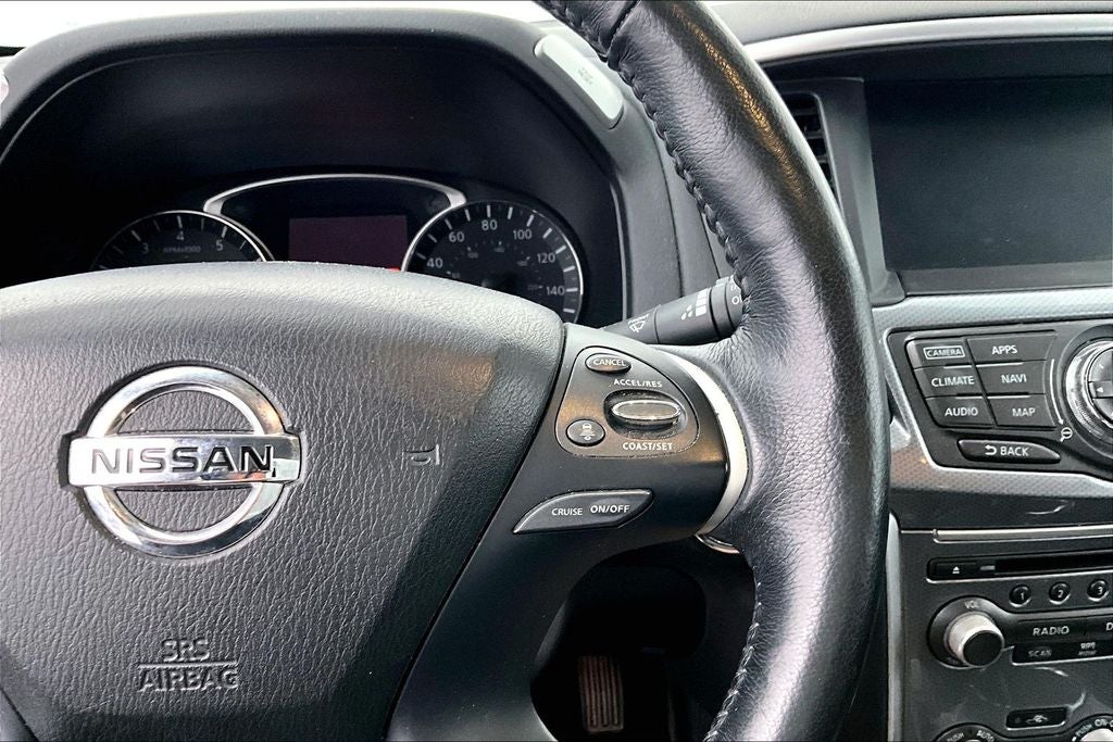 2019 Nissan Pathfinder SL