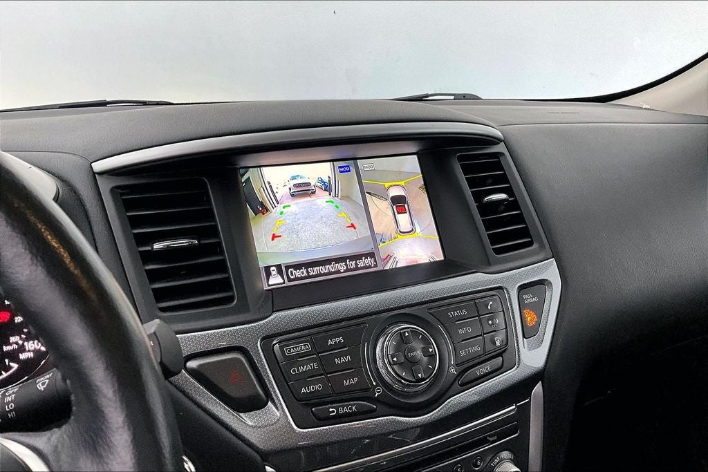 2019 Nissan Pathfinder SL
