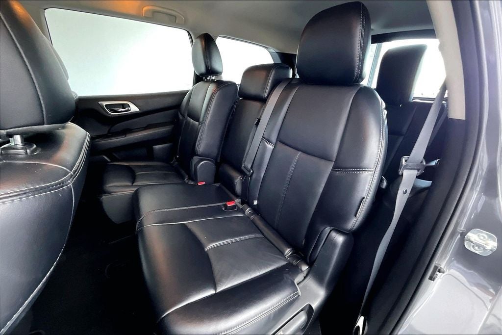 2019 Nissan Pathfinder SL