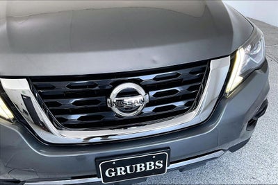 2019 Nissan Pathfinder SL