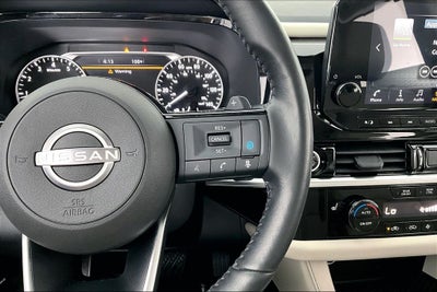 2022 Nissan Pathfinder SL