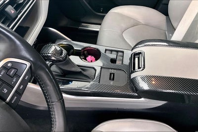 2023 Toyota Highlander Hybrid Platinum