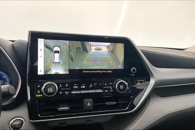 2023 Toyota Highlander Hybrid Platinum