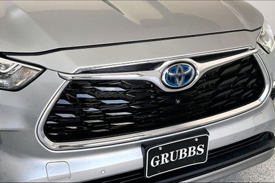 2023 Toyota Highlander Hybrid Platinum