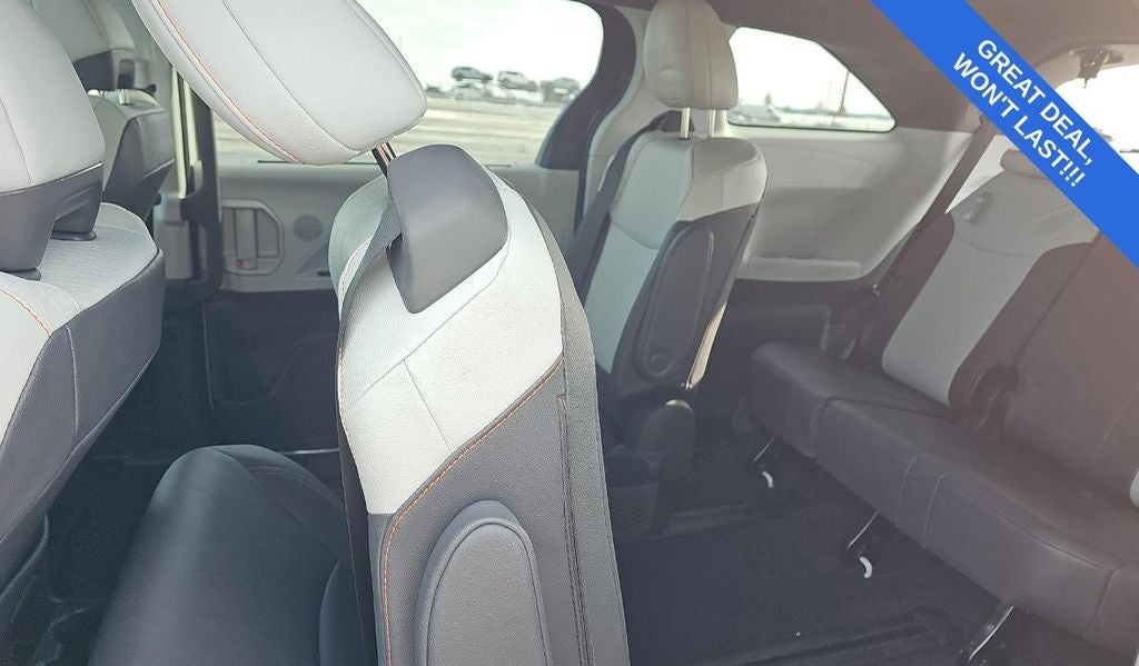 2024 Toyota Sienna XSE 8 Passenger