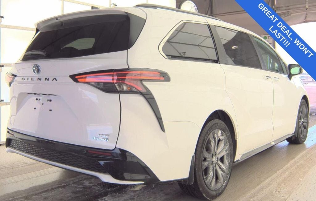 2024 Toyota Sienna XSE 8 Passenger