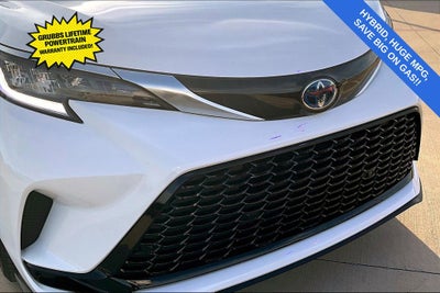 2024 Toyota Sienna XSE 8 Passenger