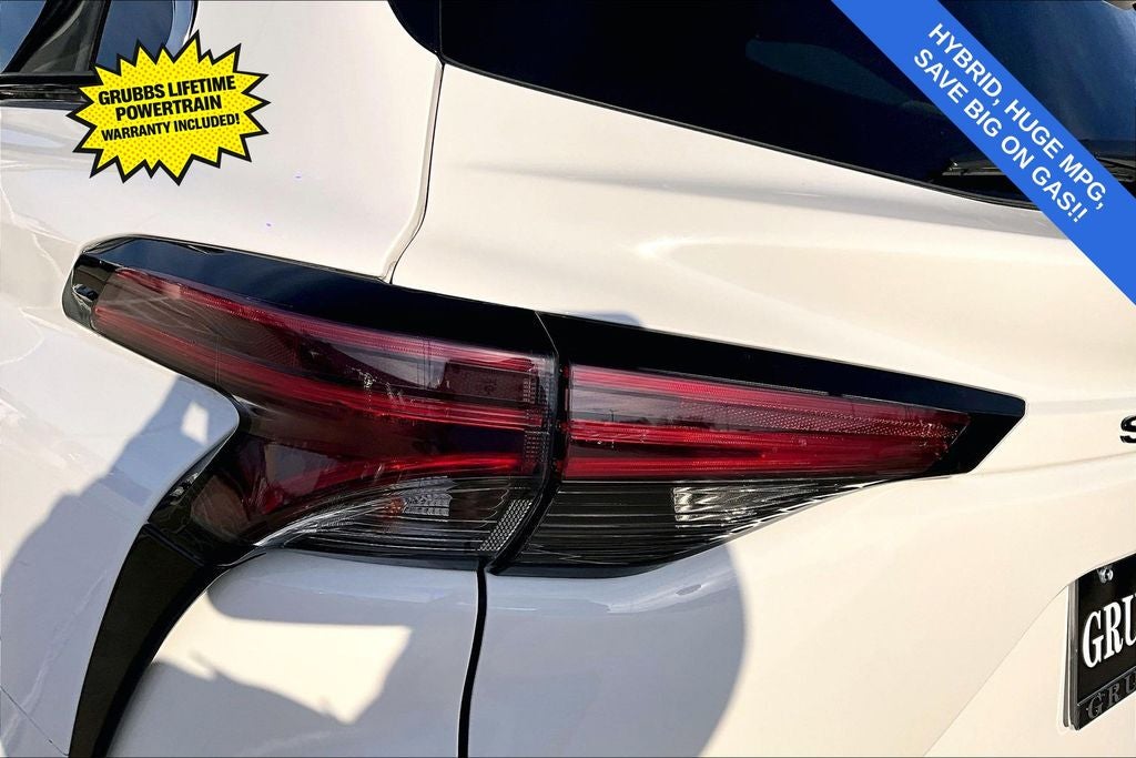 2024 Toyota Sienna XSE 8 Passenger