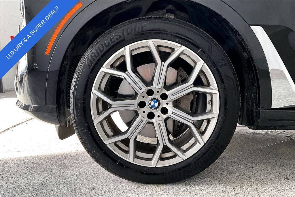 2025 BMW X7 xDrive40i