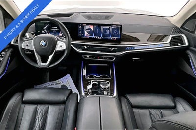 2025 BMW X7 xDrive40i