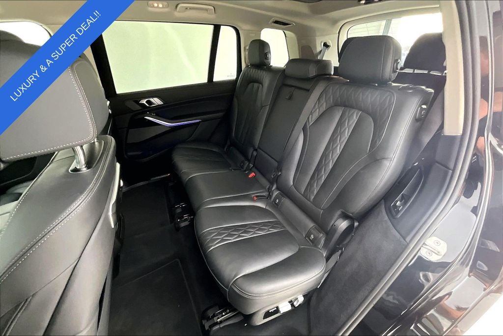 2025 BMW X7 xDrive40i