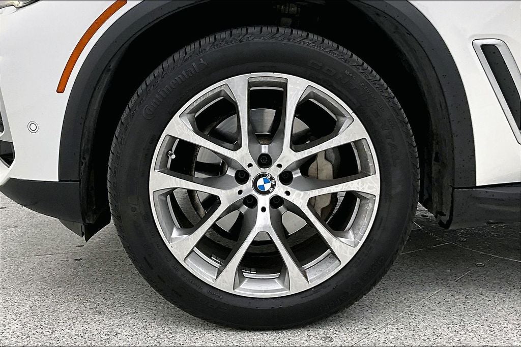 2023 BMW X5 sDrive40i