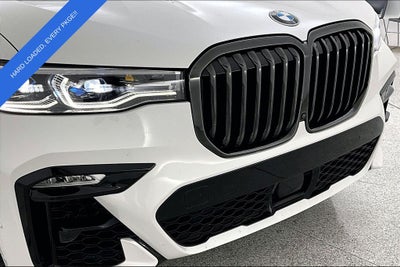 2022 BMW X7 M50i