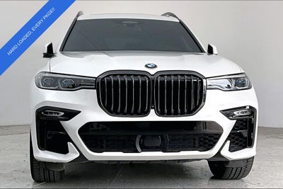 2022 BMW X7 M50i