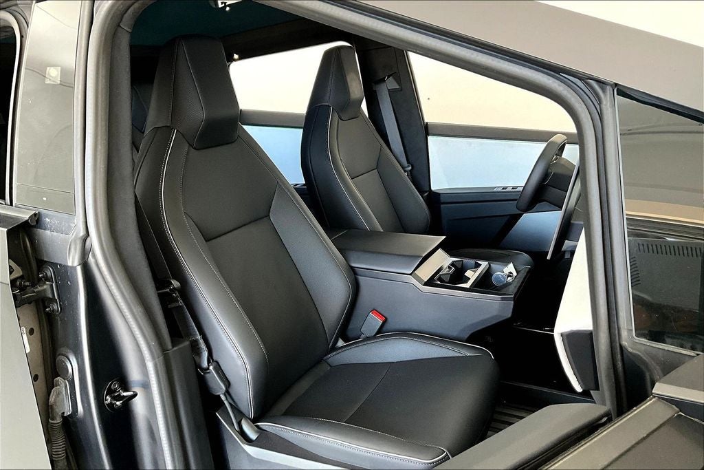 2024 Tesla Cybertruck Cyberbeast