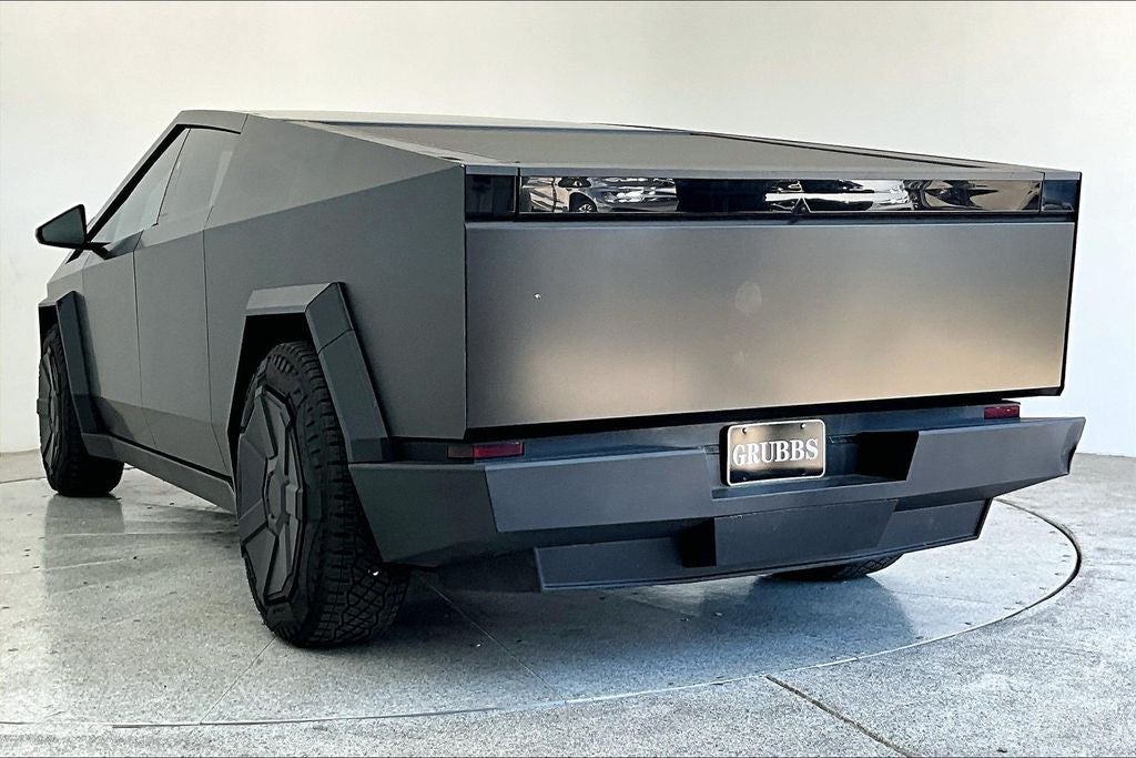2024 Tesla Cybertruck Cyberbeast