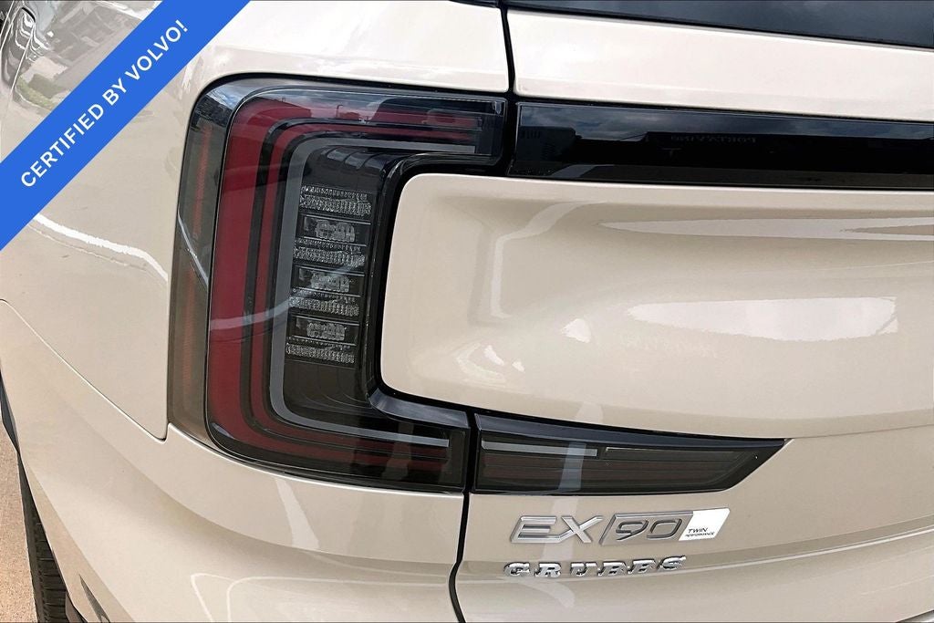 2025 Volvo EX90 Twin Motor Performance Plus 7-Seater