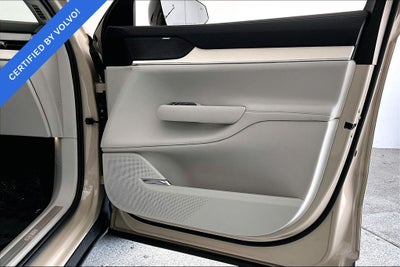 2025 Volvo EX90 Twin Motor Plus 6-Seater