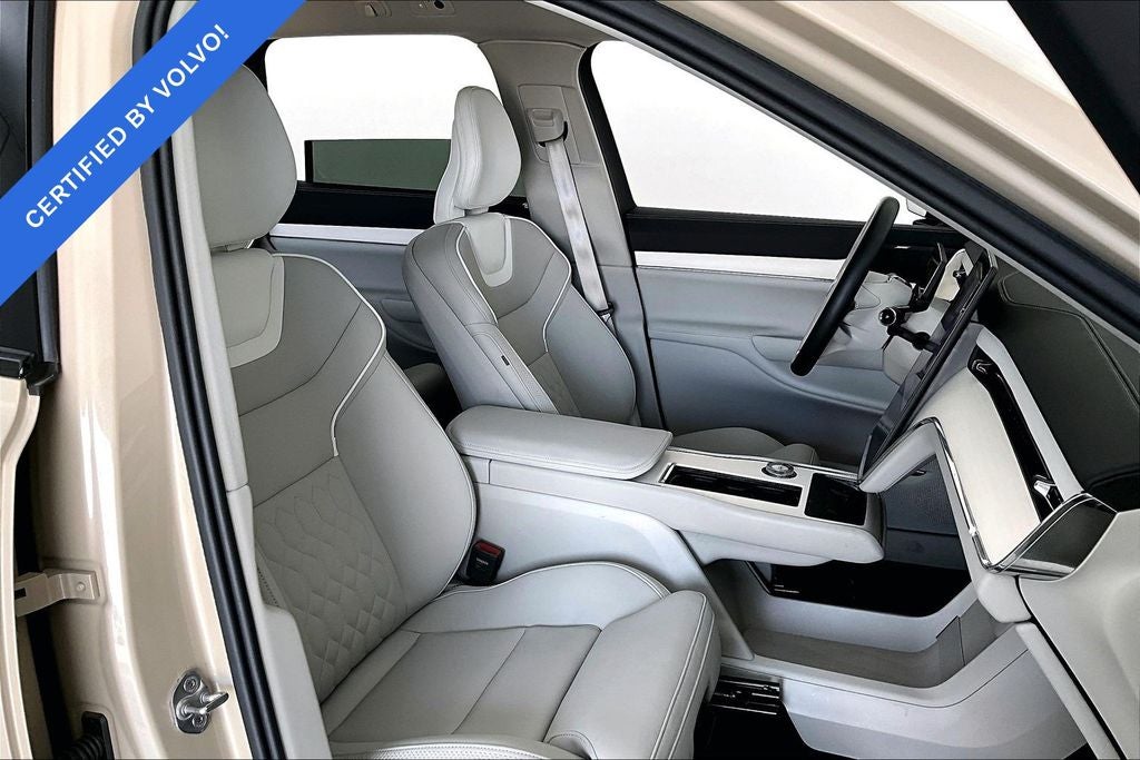 2025 Volvo EX90 Twin Motor Plus 6-Seater