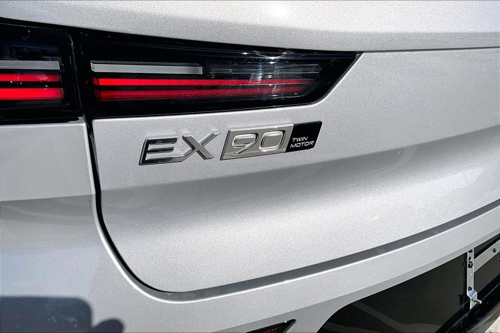 2025 Volvo EX90 Twin Motor Ultra 7-Seater