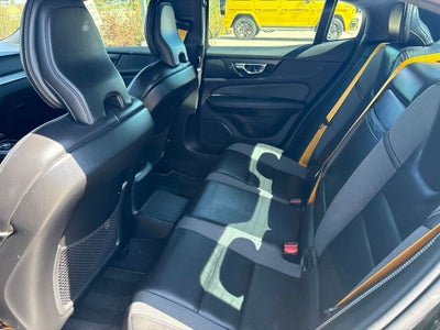 2019 Volvo S60 Hybrid T8 R-Design