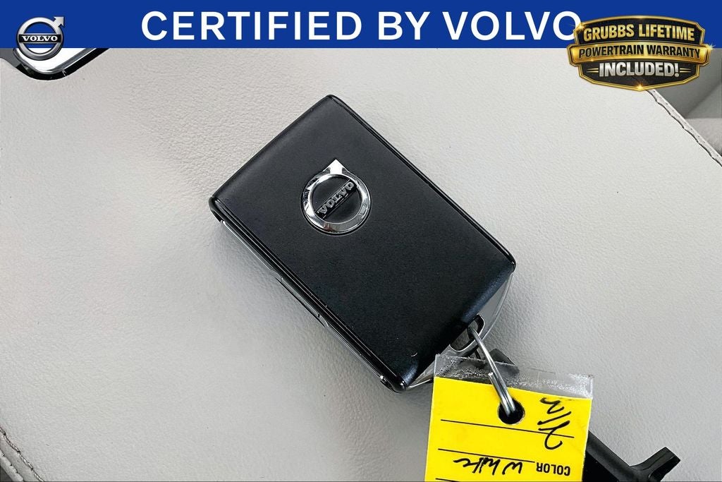 2025 Volvo S60 Plug-In Hybrid T8 Plus