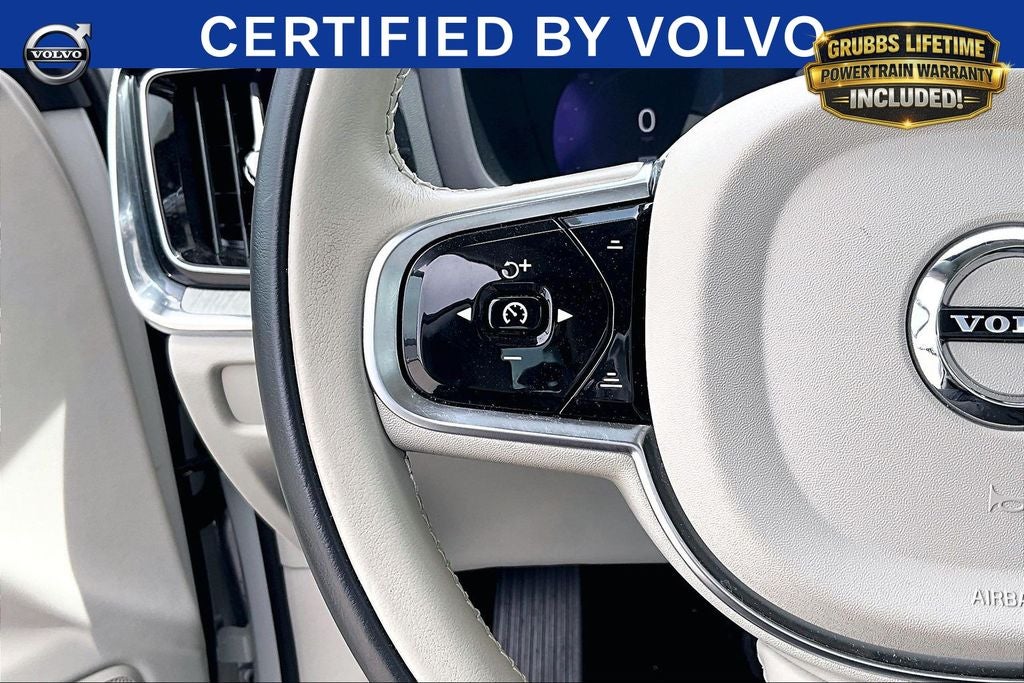 2025 Volvo S60 Plug-In Hybrid T8 Plus