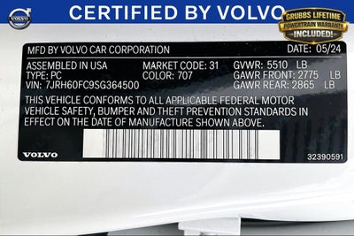 2025 Volvo S60 Plug-In Hybrid T8 Plus