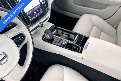 2024 Volvo S60 Recharge Plug-In Hybrid T8 Plus Dark Theme