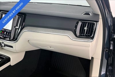 2024 Volvo S60 Recharge Plug-In Hybrid T8 Plus Dark Theme