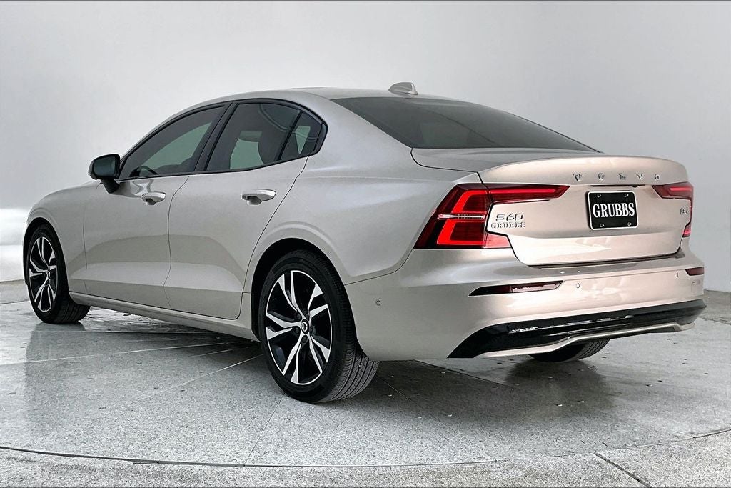 2025 Volvo S60 B5 Plus