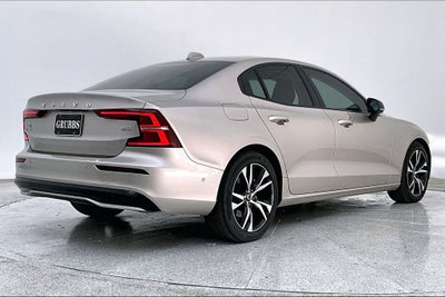 2025 Volvo S60 B5 Plus