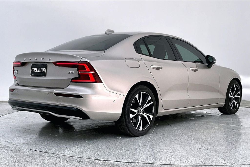 2025 Volvo S60 B5 Plus
