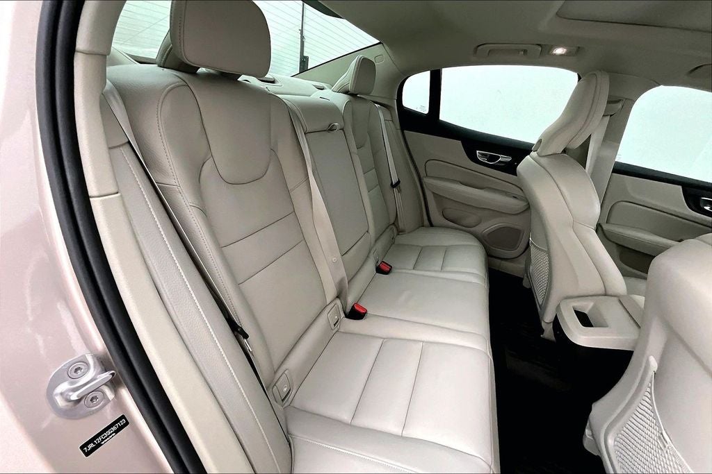 2025 Volvo S60 B5 Plus