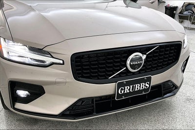 2025 Volvo S60 B5 Plus